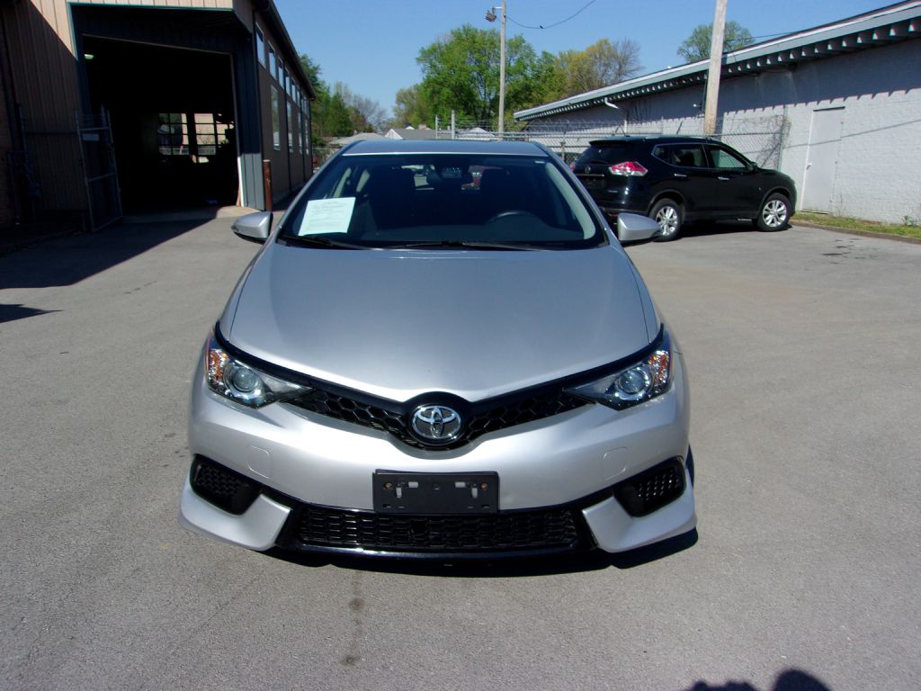 Photo 8 of this TOYOTA COROLLA IM