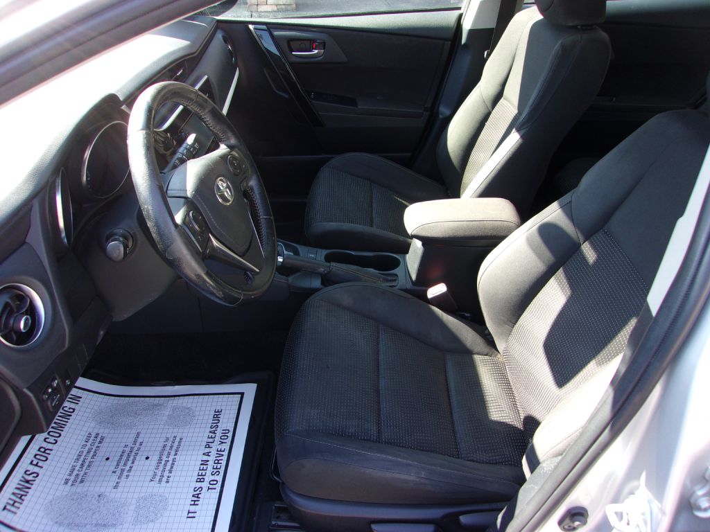 Photo 13 of this TOYOTA COROLLA IM