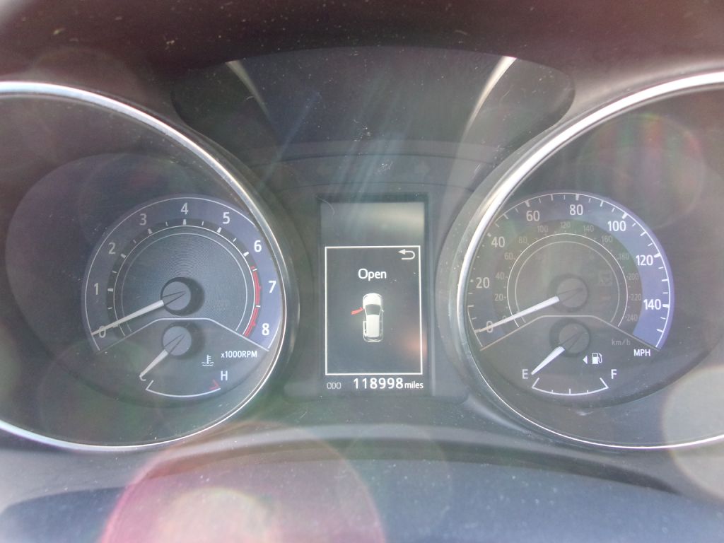 Photo 14 of this TOYOTA COROLLA IM