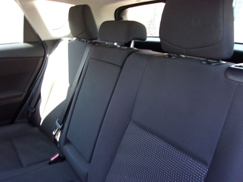 Photo 21 of this TOYOTA COROLLA IM