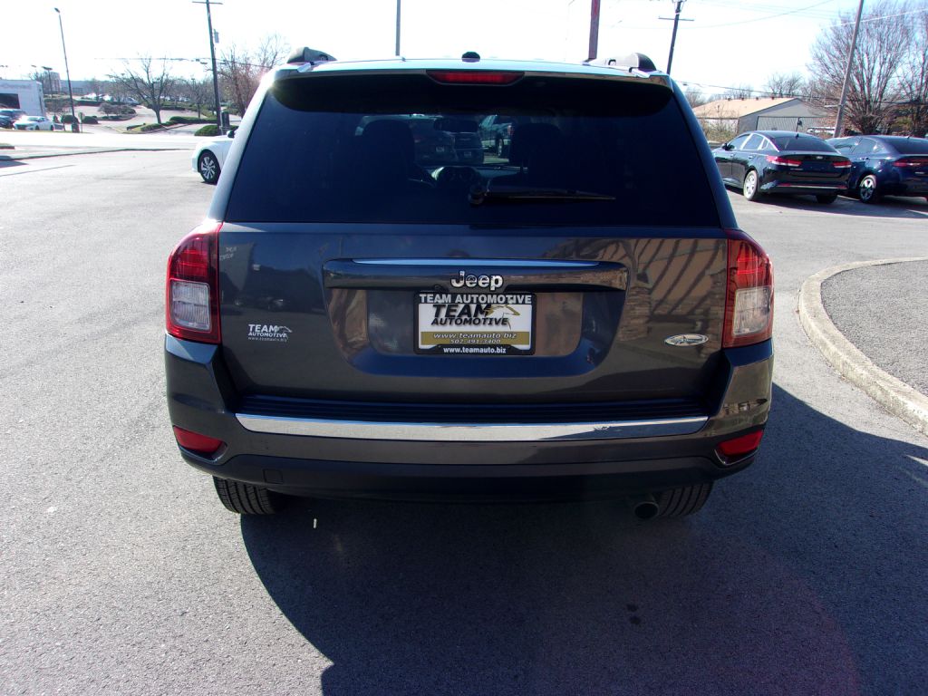 Photo 5 of this JEEP COMPASS