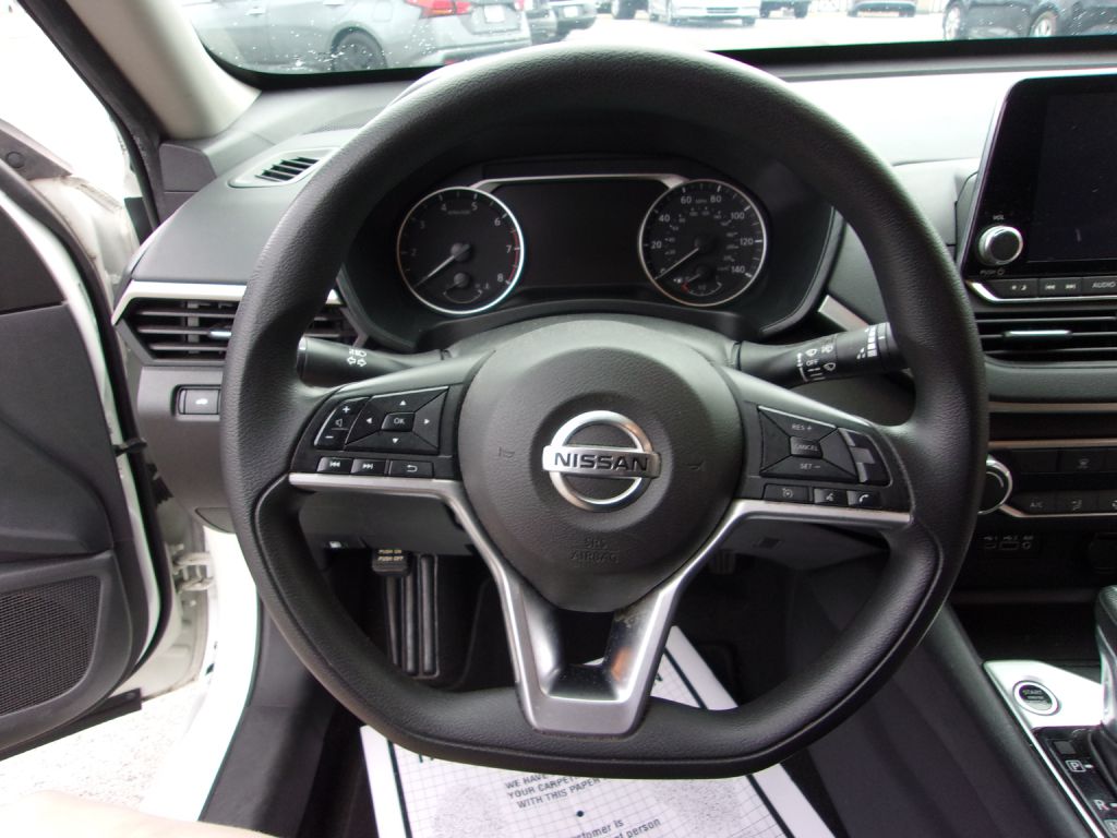 Photo 12 of this NISSAN ALTIMA