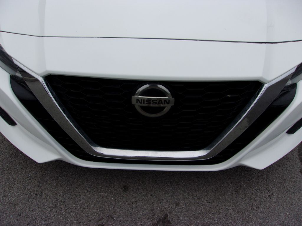 Photo 20 of this NISSAN ALTIMA