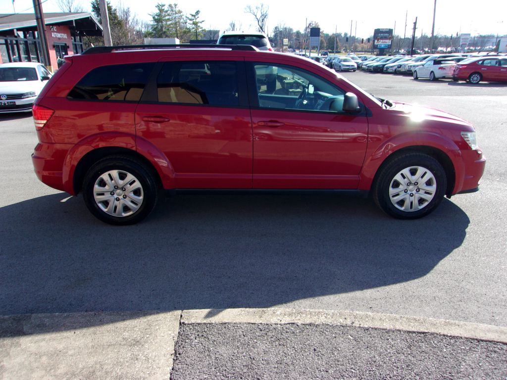 Photo 9 of this DODGE JOURNEY