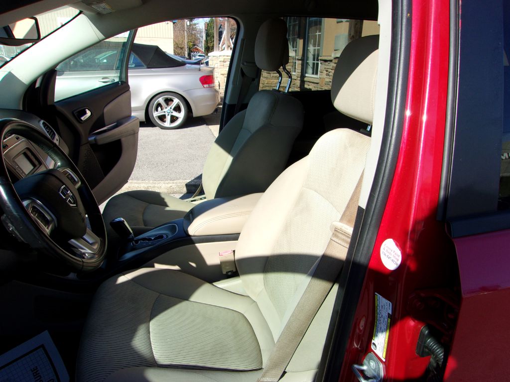Photo 14 of this DODGE JOURNEY