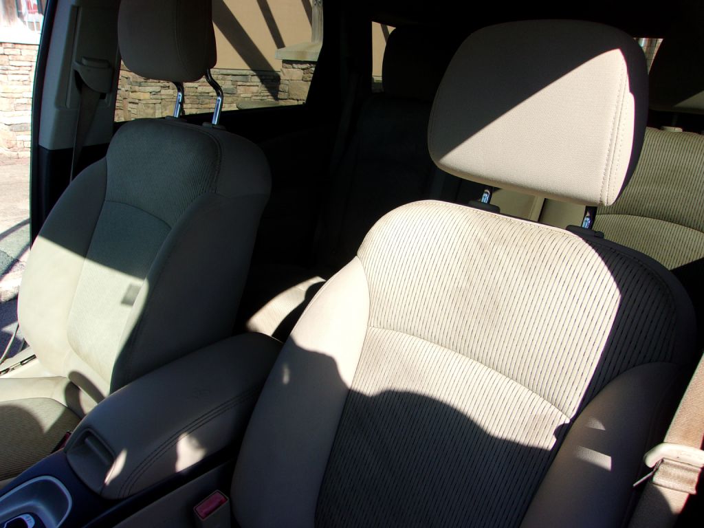 Photo 17 of this DODGE JOURNEY
