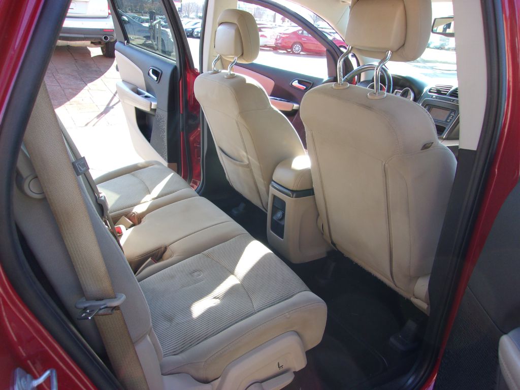 Photo 24 of this DODGE JOURNEY