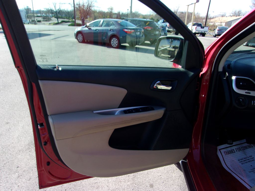 Photo 29 of this DODGE JOURNEY