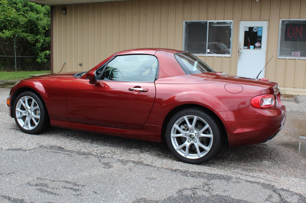 Photo 17 of this MAZDA MX-5 MIATA