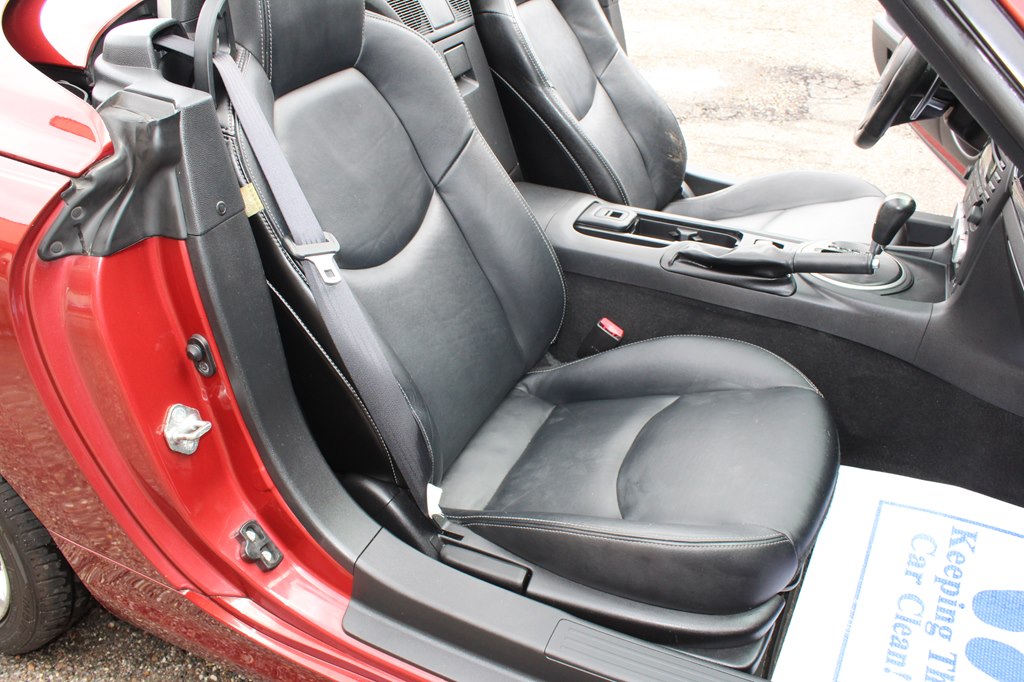Photo 25 of this MAZDA MX-5 MIATA