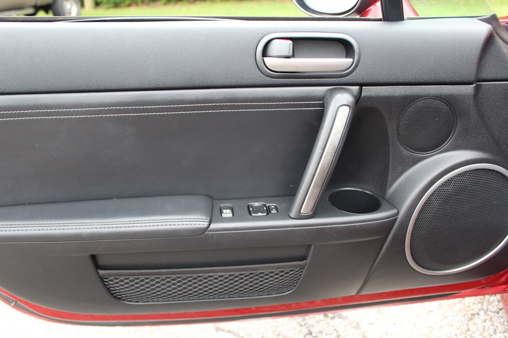 Photo 28 of this MAZDA MX-5 MIATA