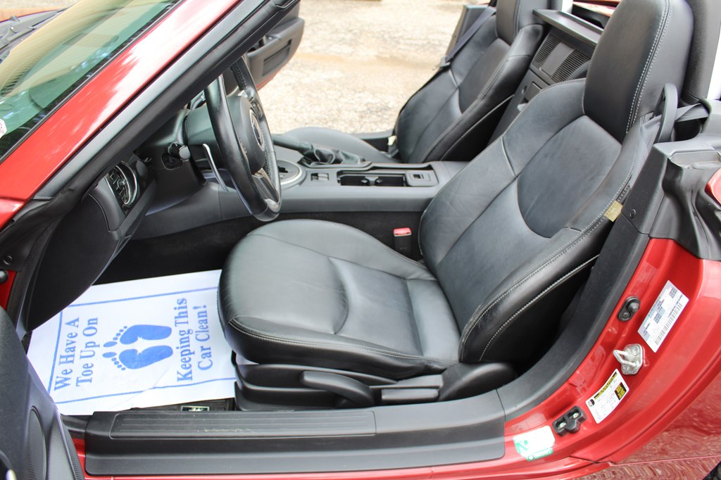 Photo 23 of this MAZDA MX-5 MIATA