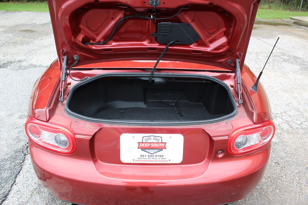 Photo 38 of this MAZDA MX-5 MIATA