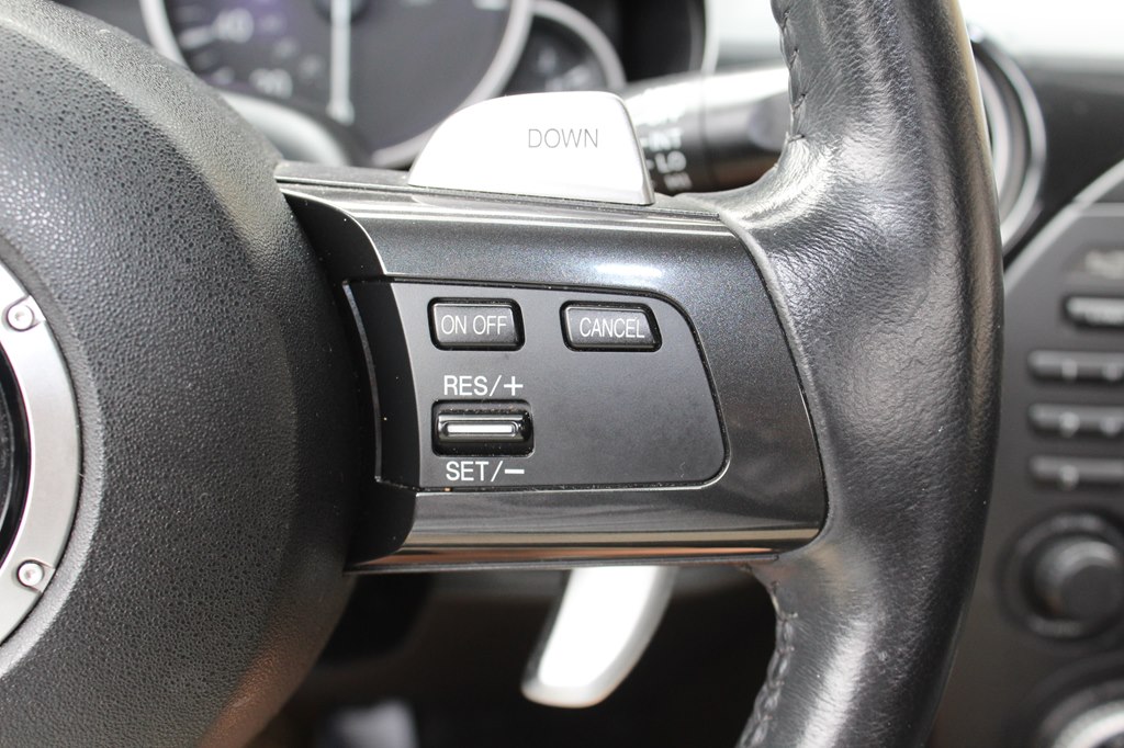 Photo 32 of this MAZDA MX-5 MIATA