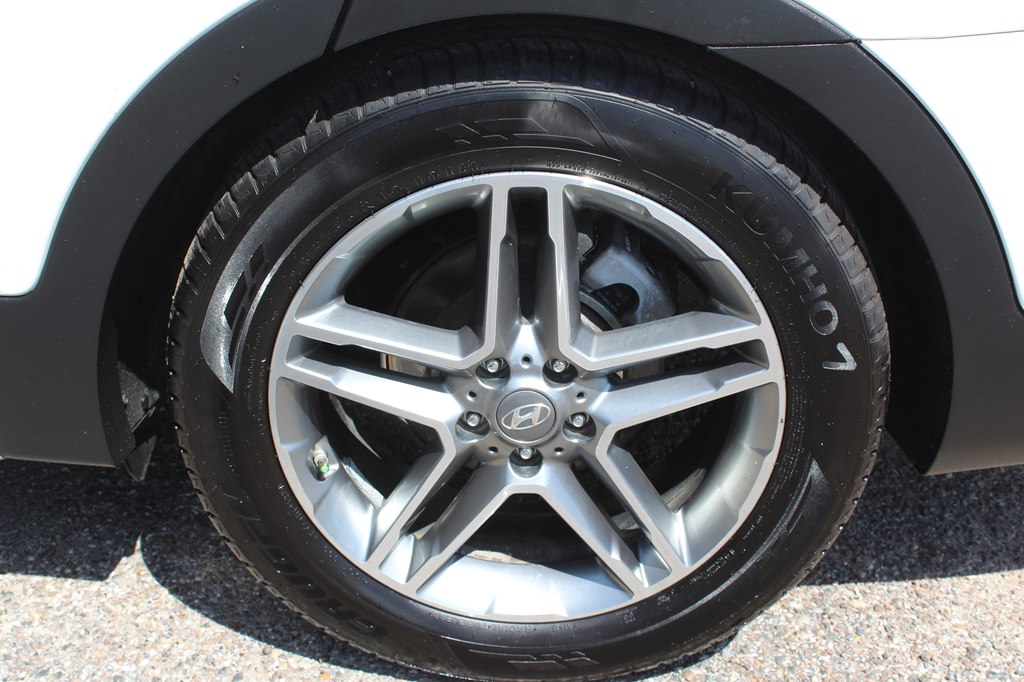 Photo 62 of this HYUNDAI SANTA FE XL