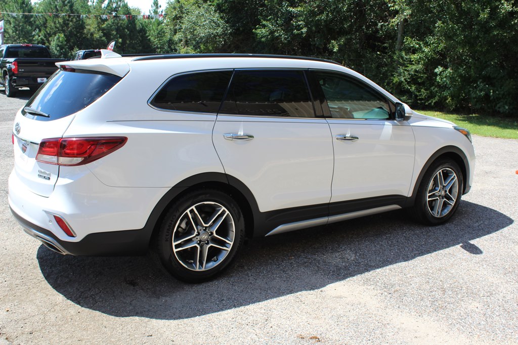 Photo 13 of this HYUNDAI SANTA FE XL