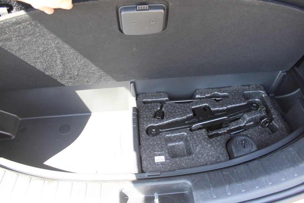 Photo 21 of this HYUNDAI SANTA FE XL