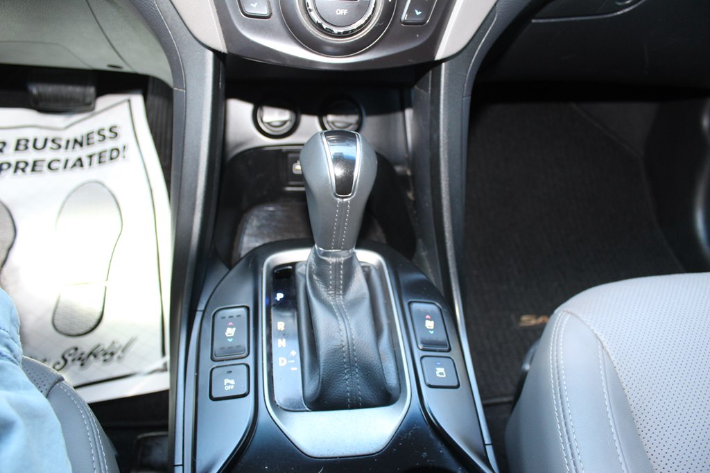 Photo 48 of this HYUNDAI SANTA FE XL