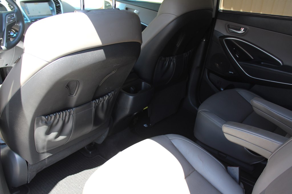 Photo 34 of this HYUNDAI SANTA FE XL
