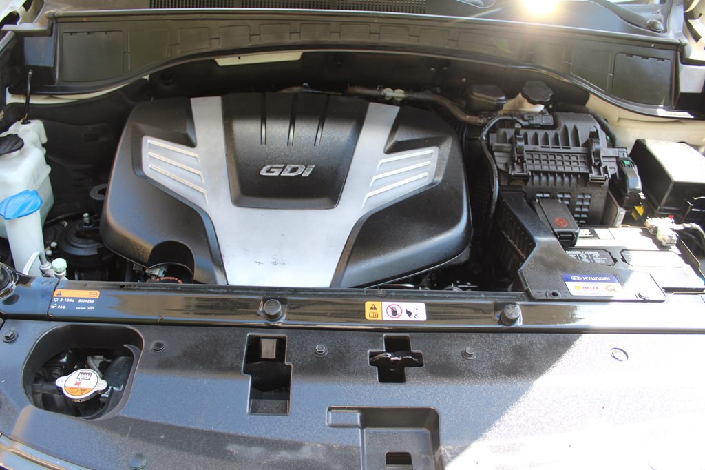 Photo 59 of this HYUNDAI SANTA FE XL