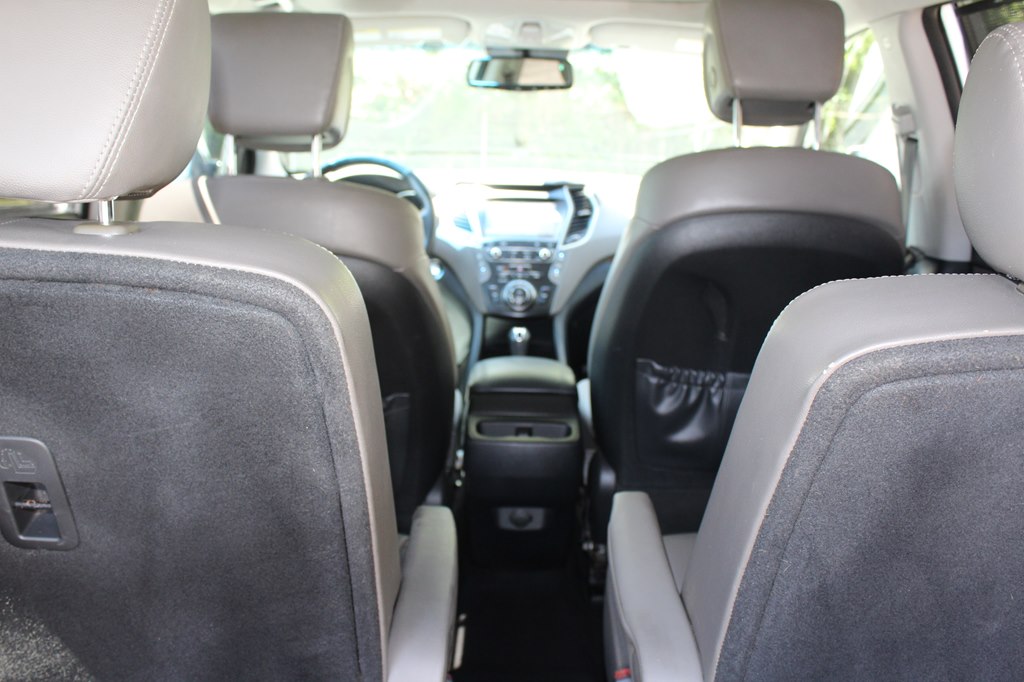 Photo 20 of this HYUNDAI SANTA FE XL