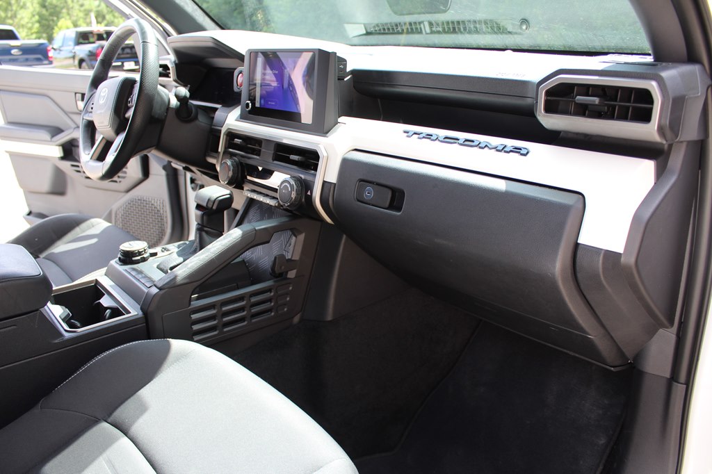 Photo 27 of this TOYOTA TACOMA
