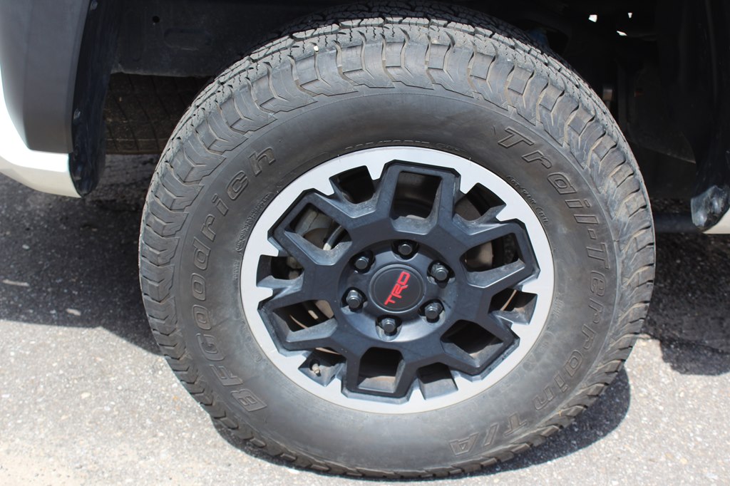 Photo 42 of this TOYOTA TACOMA