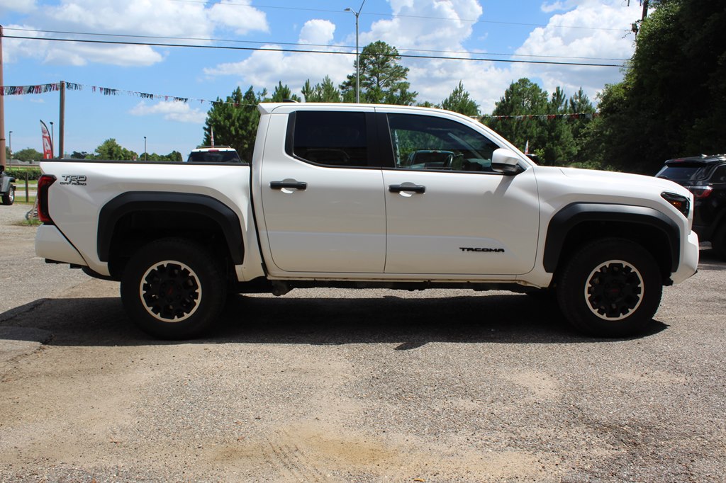 Photo 13 of this TOYOTA TACOMA
