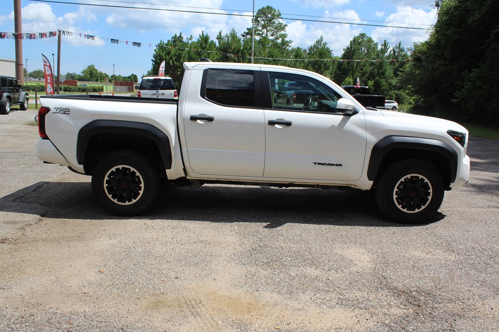 Photo 14 of this TOYOTA TACOMA