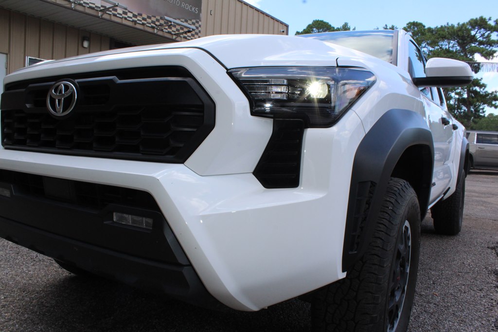 Photo 3 of this TOYOTA TACOMA