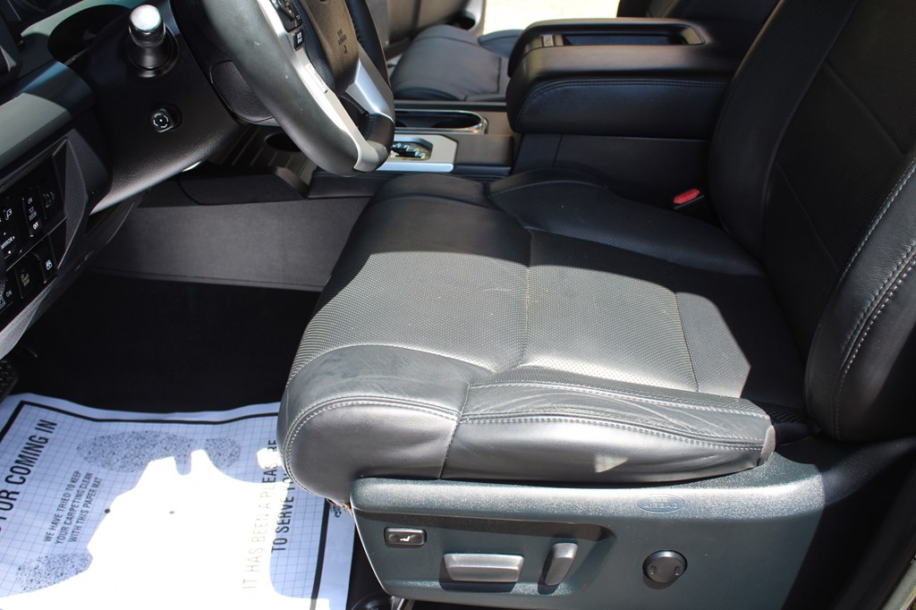 Photo 22 of this TOYOTA TUNDRA