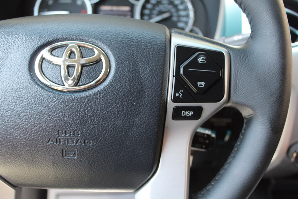 Photo 41 of this TOYOTA TUNDRA