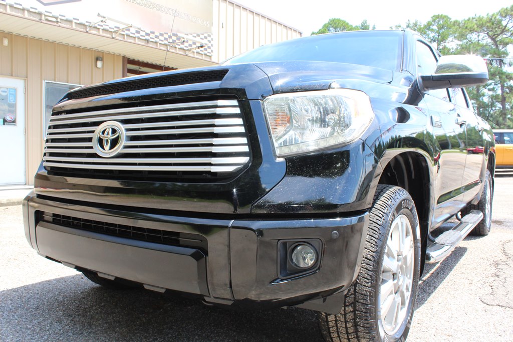 Photo 3 of this TOYOTA TUNDRA