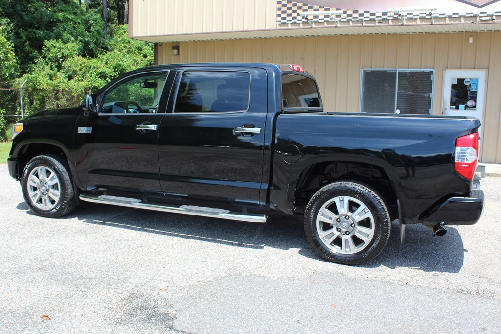 Photo 18 of this TOYOTA TUNDRA