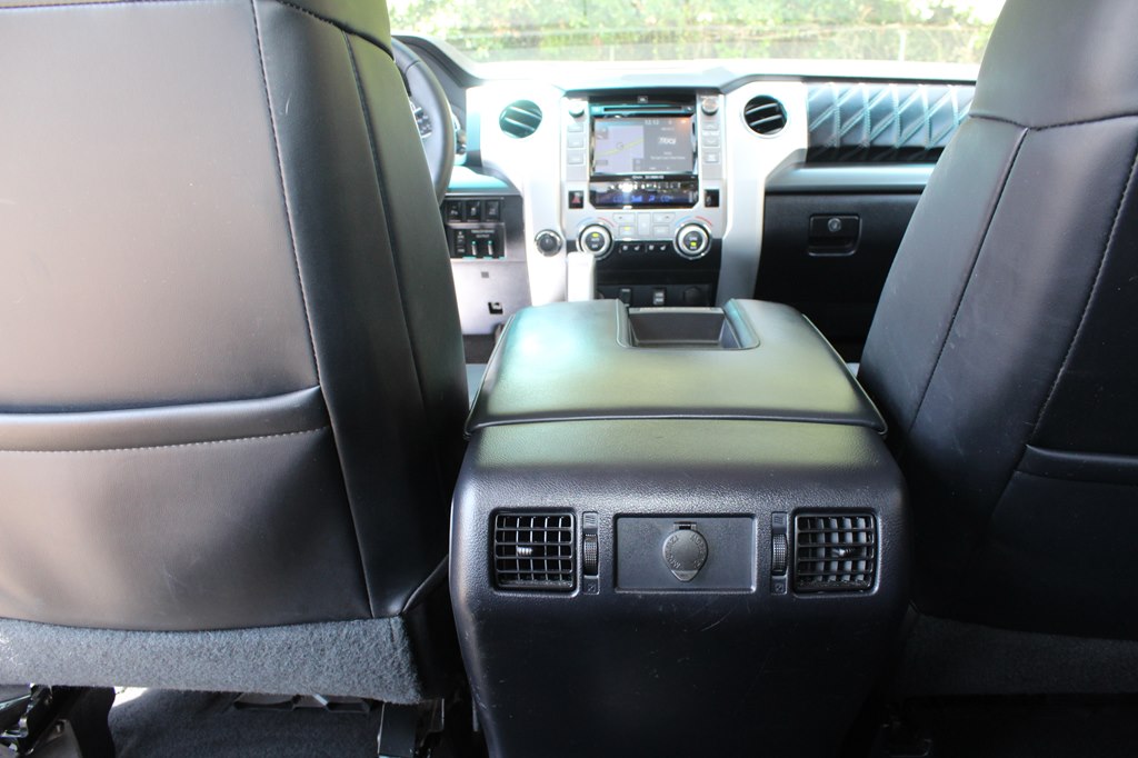 Photo 33 of this TOYOTA TUNDRA