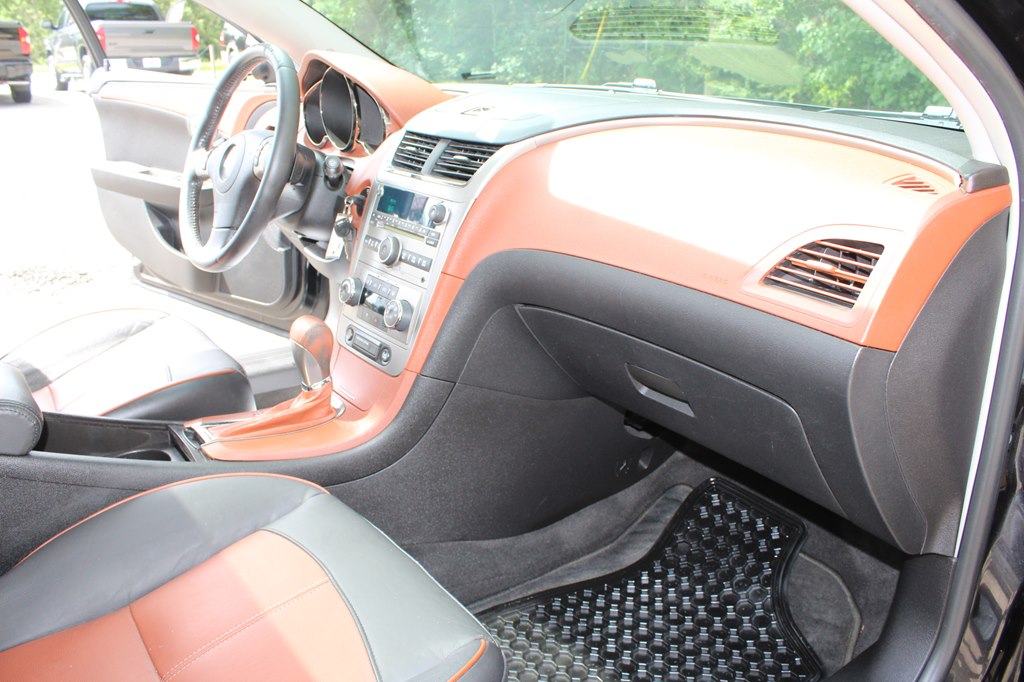 Photo 28 of this CHEVROLET MALIBU