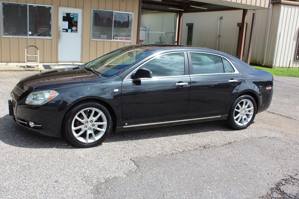 Photo 5 of this CHEVROLET MALIBU