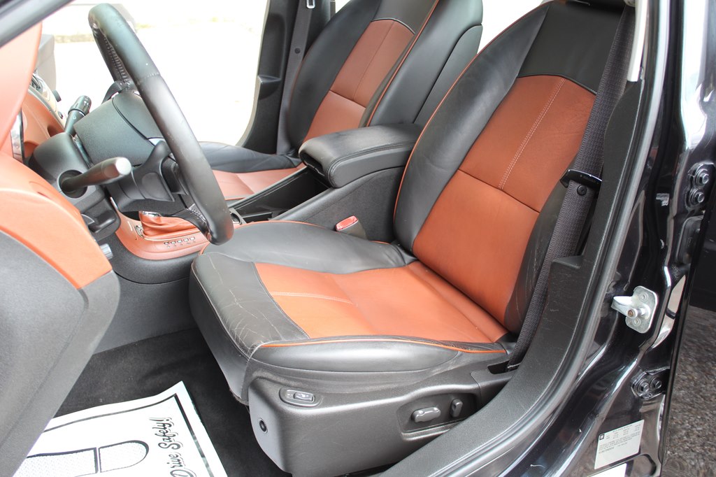 Photo 23 of this CHEVROLET MALIBU