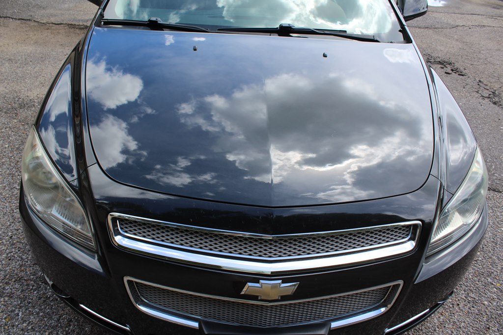 Photo 9 of this CHEVROLET MALIBU