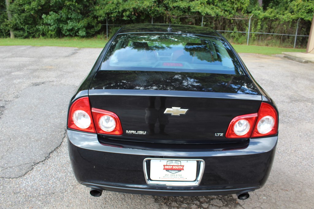 Photo 17 of this CHEVROLET MALIBU