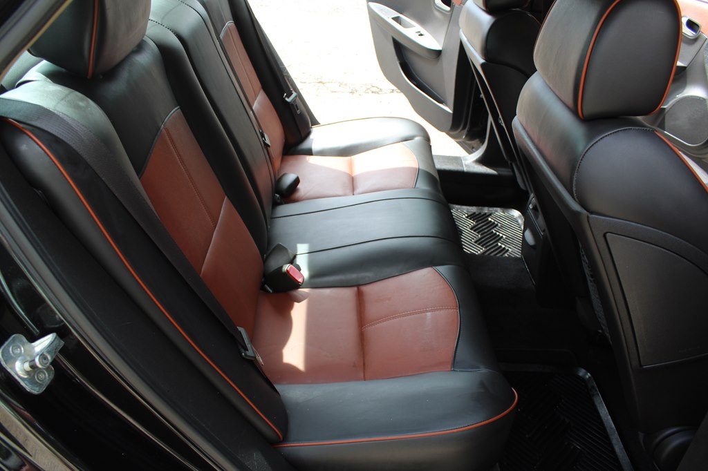Photo 29 of this CHEVROLET MALIBU