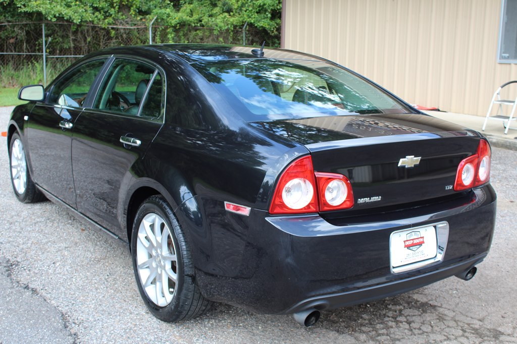 Photo 18 of this CHEVROLET MALIBU