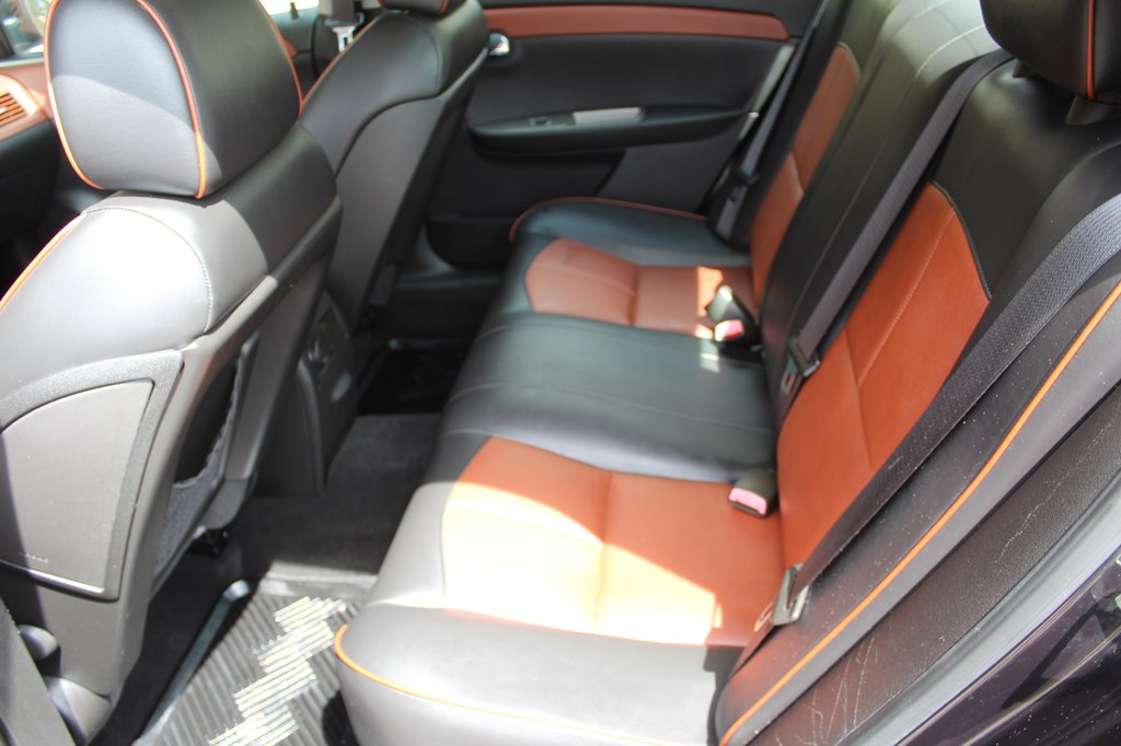 Photo 32 of this CHEVROLET MALIBU