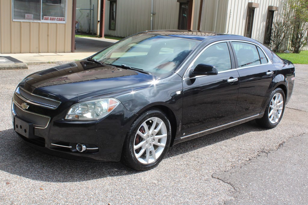 Photo 6 of this CHEVROLET MALIBU