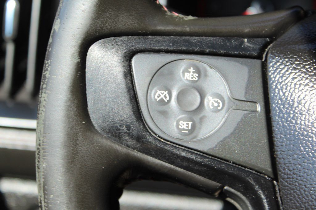 Photo 40 of this GMC CANYON