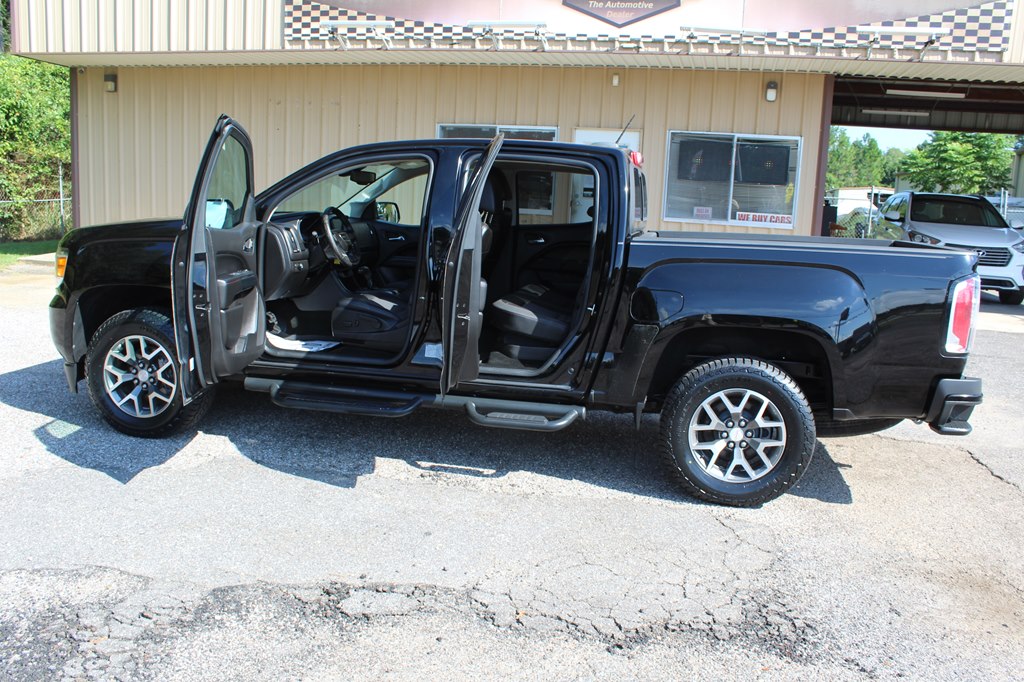 Photo 20 of this GMC CANYON