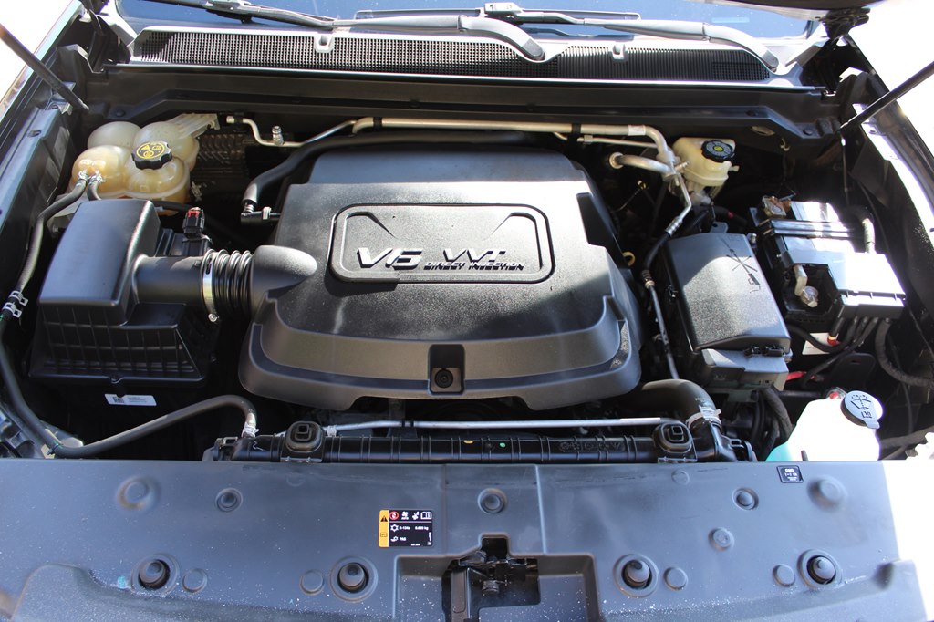 Photo 49 of this GMC CANYON