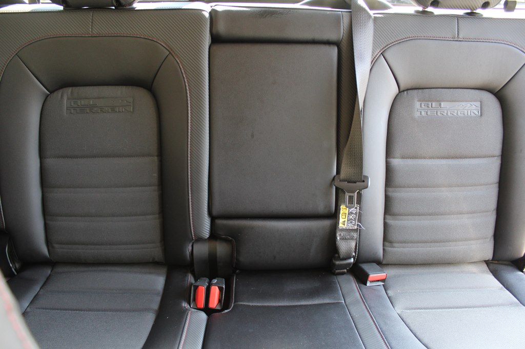 Photo 32 of this GMC CANYON