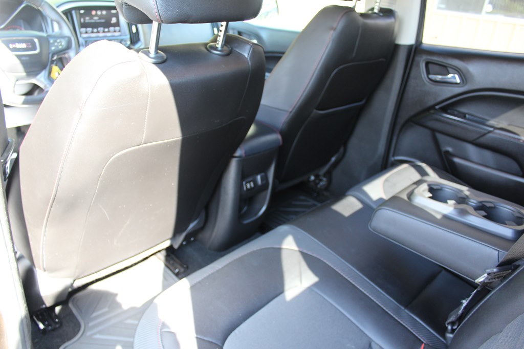 Photo 35 of this GMC CANYON