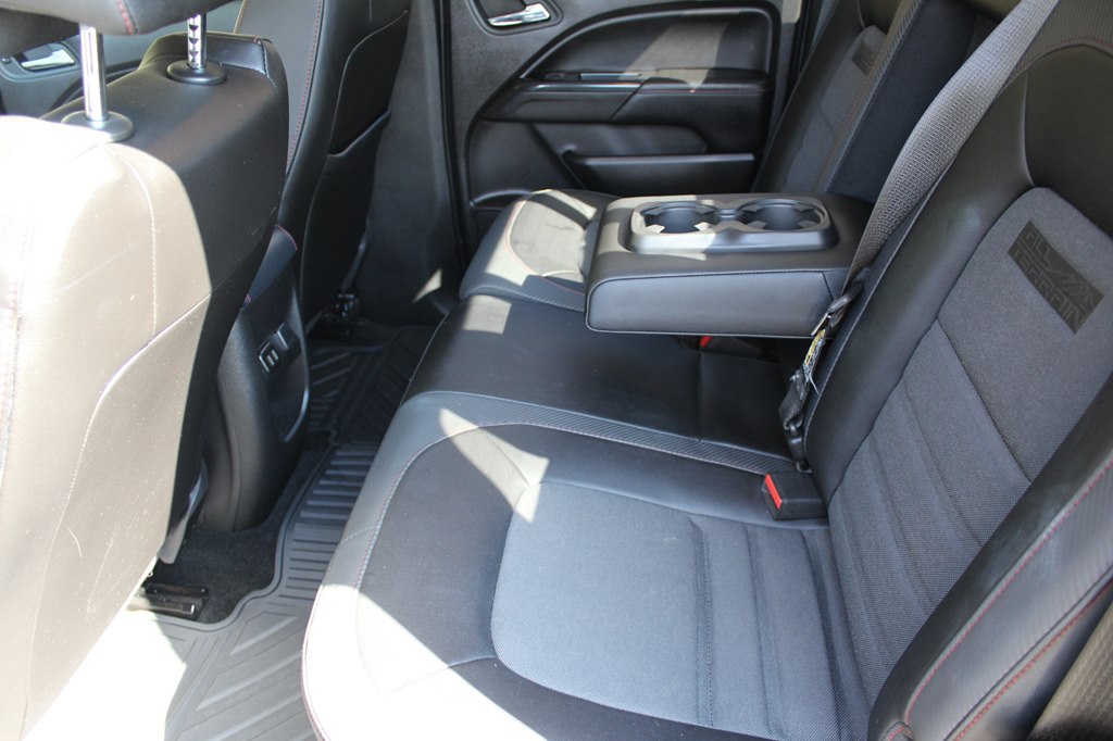 Photo 34 of this GMC CANYON